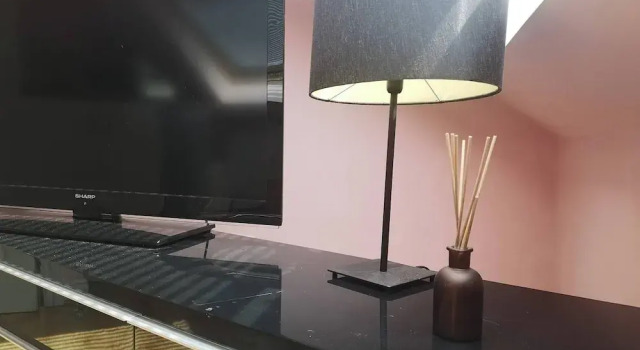 Cute 'bijous' Attic Roof DBL Bedroom Apartment, Забронировать Апартаменты/квартира Апартаменты Западного Суссекса, Апартаменты/квартира