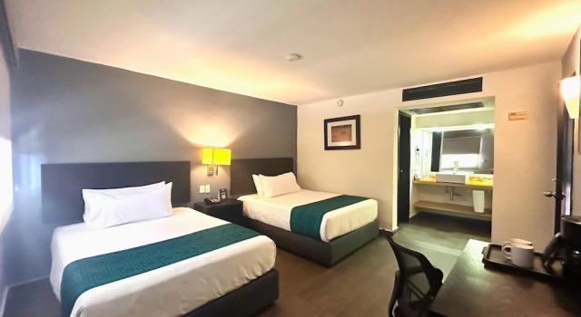 InHouse Hotel Obregón, Book Hotel Hotels in Sonora with Parking, Parking