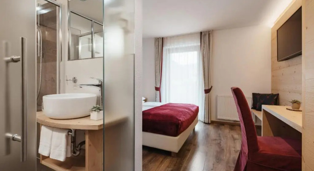Двухместный номер Standard Hotel Pradat