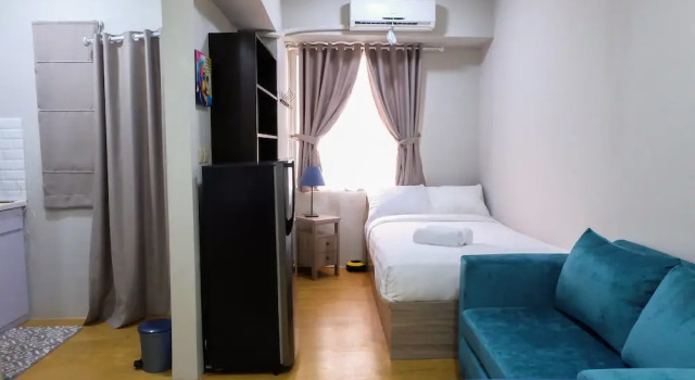 Spacious Pool View Menteng Square Apartment