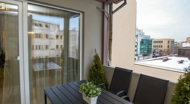 Апартаменты Deluxe Metropole Apartments Old Center