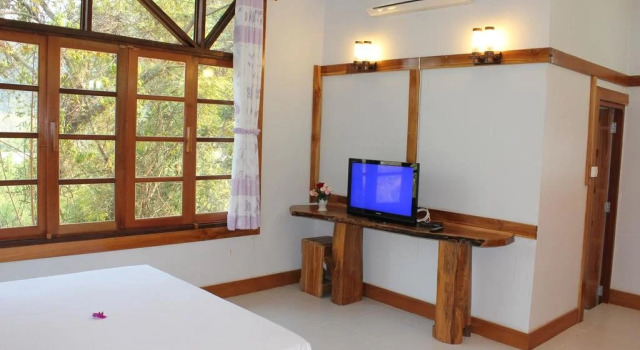 Muang Kham House, Забронировать Отель Чианграй провинция Чианграй