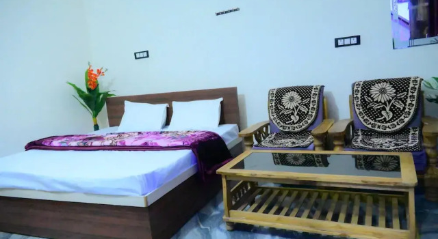 Shraddha Guest House