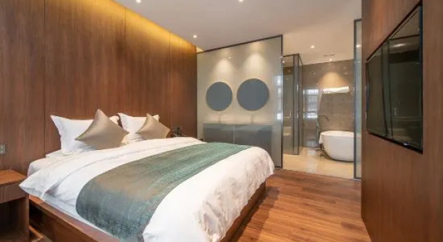 Люкс Ezzi Hotel Nantong Haohe Scenic Area Haierxiang