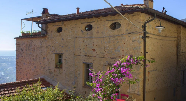 Peaceful Holiday Home in Camaiore With Terrace