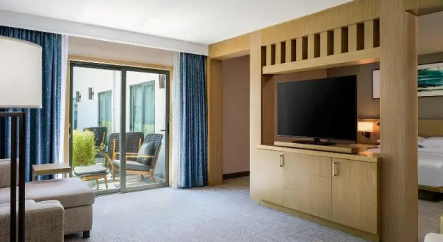 Полулюкс Delta Hotels by Marriott Ontario Airport