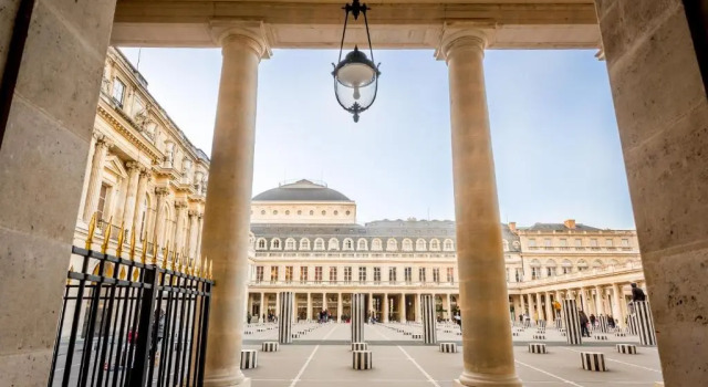 Luxury 6 Bedroom 5 bathroom Palace Apartment - Louvre View, Забронировать Апартаменты/квартира Париж Иль-де-Франс, рядом с Лувр — Риволи