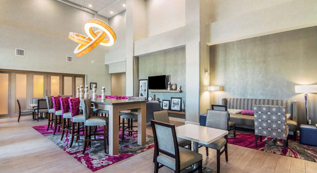 Четырёхместный номер Standard Hampton Inn & Suites-Dallas/Richardson