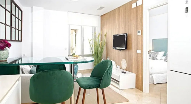 Magnificent Apartment With Perfect Location. Murillo III, Забронировать Апартаменты/квартира Севилья провинция Севилья, рядом с La Torre de Don Fadrique