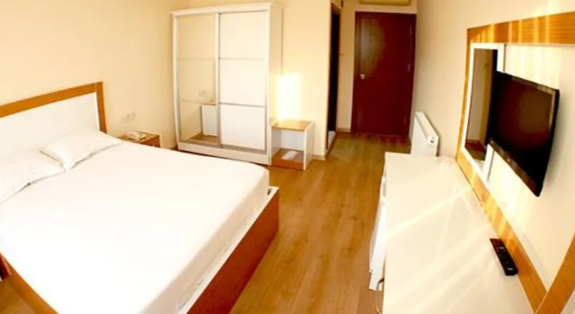 Otel Duzce, Rezerwuj Hotel Hotele w Duzce z basenem, Basen