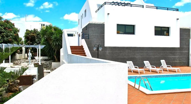Апартаменты Дуплекс с видом на море Sunny Golf Villas