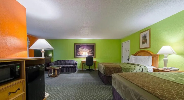 Люкс Highway Inn