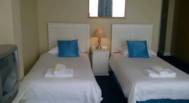 The Russel Hotel, Book Hotel Billige hoteller i Knysna