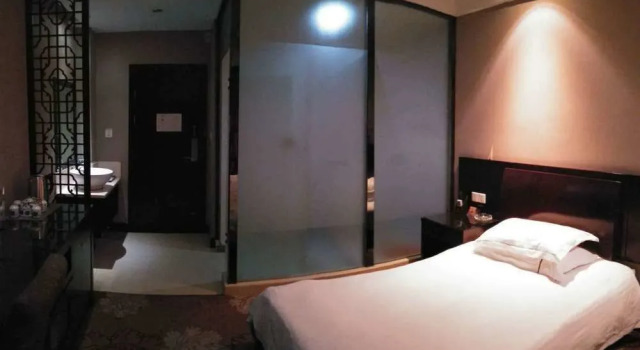 Skyscraper Hotel, Забронировать Отель Отели Иу с парковкой, рядом с Luobinwang Park, Парковка