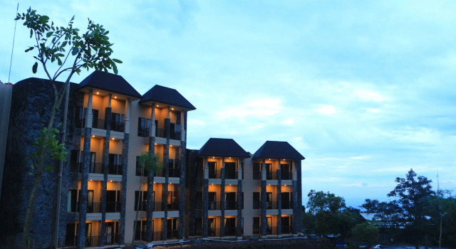 Baobab Safari Resort, Book Resort 3-Star Hotels in Prigen, 3*