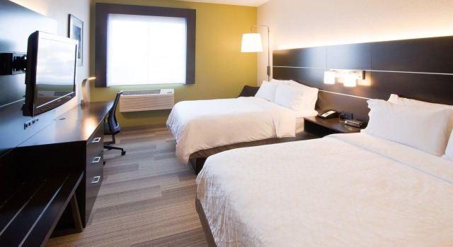 Четырёхместный номер Standard Holiday Inn Express & Suites - Worthington by IHG