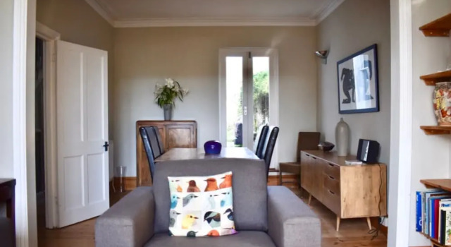 Bright 3 Bedroom House Near Queens Park, Забронировать Отель Отели Исторического графства Суссекса 3 звезды, 3*