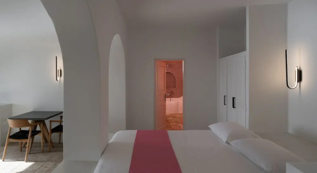 Люкс с балконом и с видом на горы Asha Luxury Suites