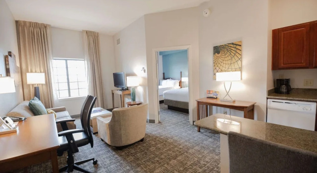 Трёхместный люкс Sonesta ES Suites Baton Rouge University at Southgate