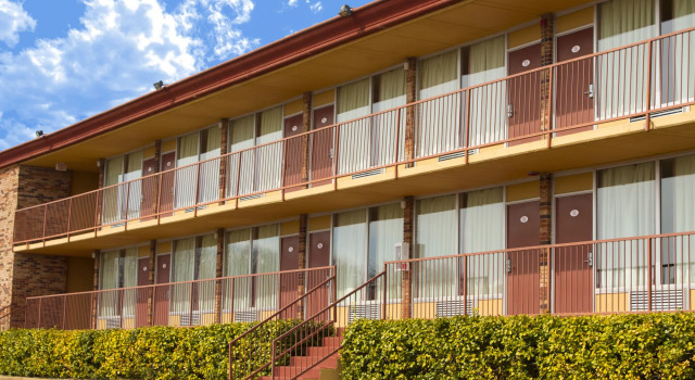 Red Lion Inn & Suites Branson, Забронировать Отель Отели Table Rock Lake с парковкой, Парковка
