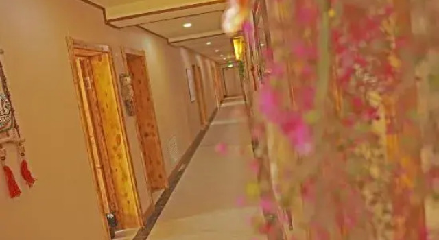 Xuexiang Lanxinmeng Movie Theme Hotel (Xueyun Street)