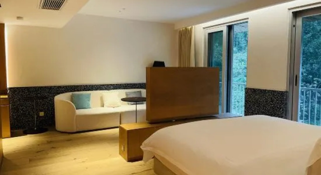 Люкс Superior Chongqing Jingangbei OLD VILLGAE SPA HOTEL