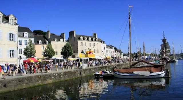 Апартаменты Appartement 4 personnes au cœur de Vannes