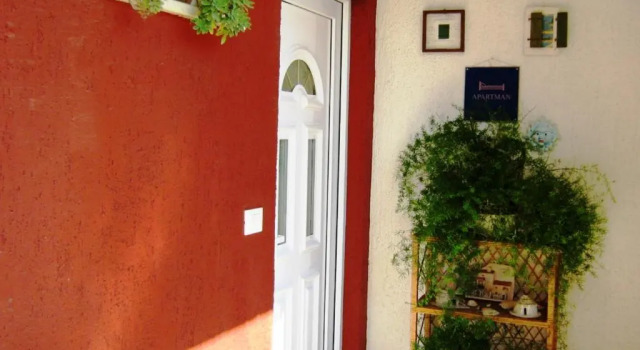 Студия Apartments N & V