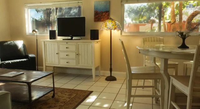 Двухместные апартаменты с 2 комнатами oceanfront Beach Place Guesthouses