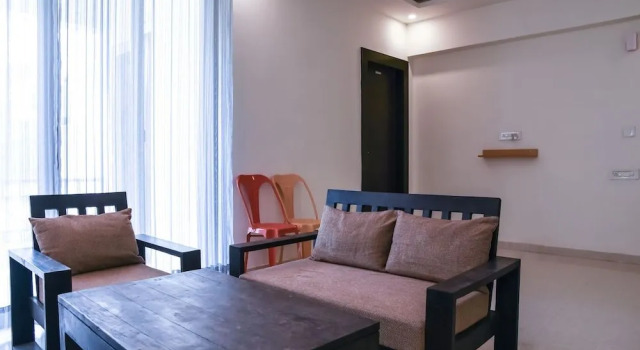 OYO 11410 Home Hill View Stay Near Hiran Magri, Забронировать Отель Отели штата Раджастхана с парковкой, Парковка