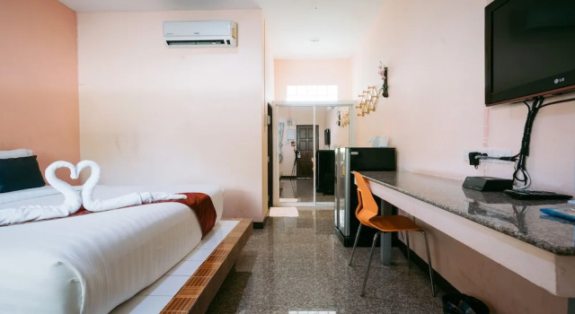 Двухместный номер Deluxe с балконом Jintana Resort