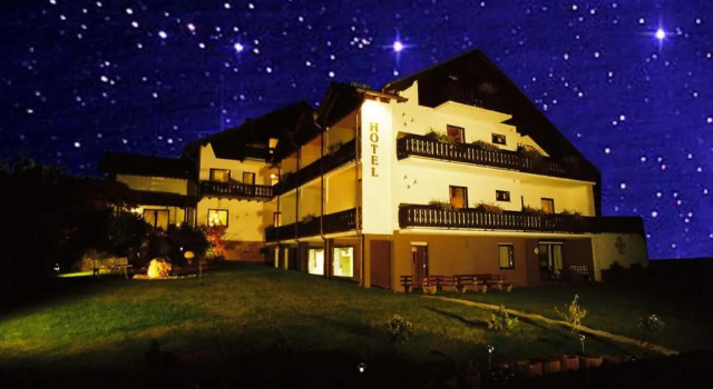 Garni Hotel & Ferienwohnungen Seeschlößchen