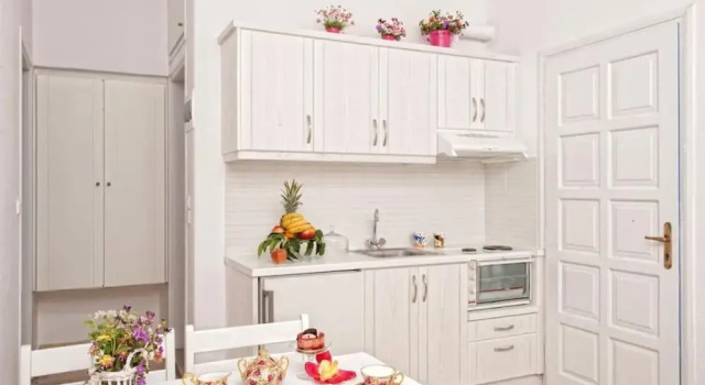 Четырёхместные апартаменты c 1 комнатой Galini Apartments