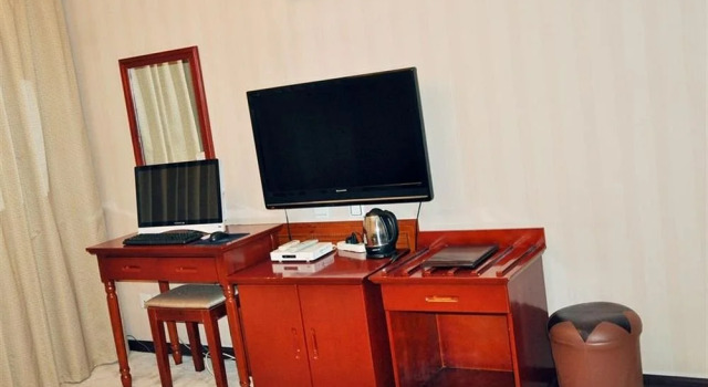 Dongfang Hotel, Varaa Hotelli Harbin Heilongjiang
