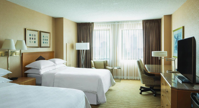 Четырёхместный клубный номер Standard Sheraton Atlantic City Convention Center Hotel