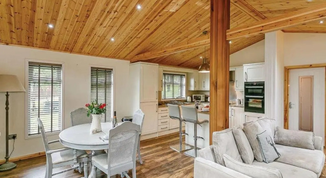 Charlesworth Lodges, Rezervasyon Otel Merseyside otoparklı oteller, Otopark