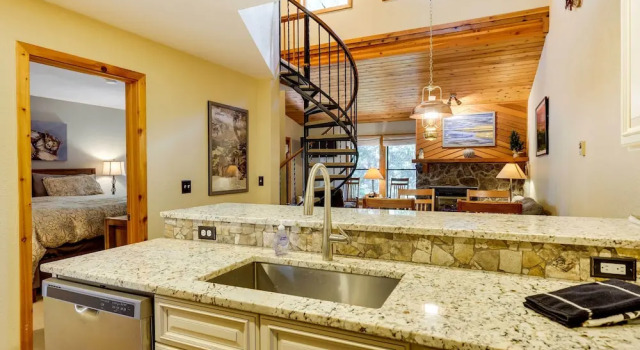 Апартаменты с 2 комнатами с балконом Winter Park Condo w/ Sleeping Loft - Near Main St