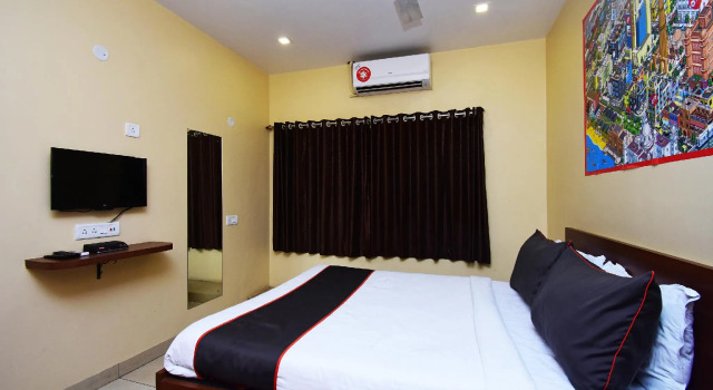Collection O 650 Gokul Residency Jessore Road, Prenota Hotel Calcutta 