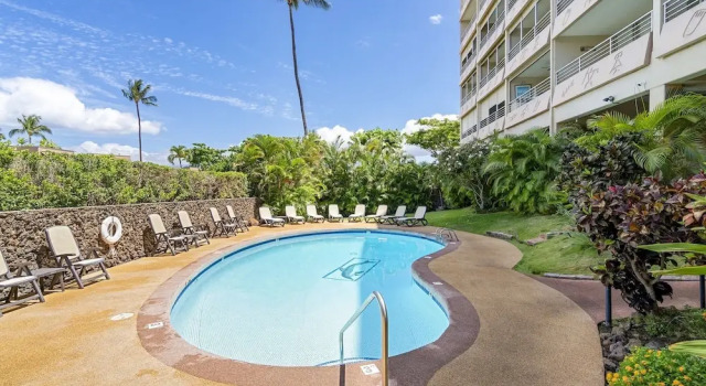 Kamaole Beach Royale 506 - Stunning Ocean Views, Spectacular Renovation, AC