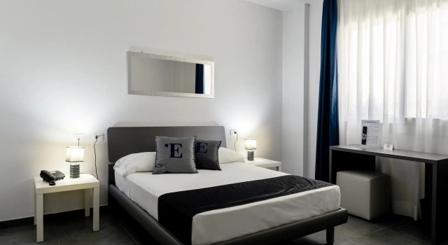Номер Standard LEssenza Hotel