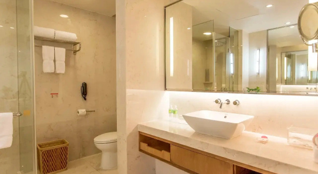 Двухместный номер Superior с балконом и с видом на поле для гольфа Отель Mingshen Golf & Bay Resort Sanya