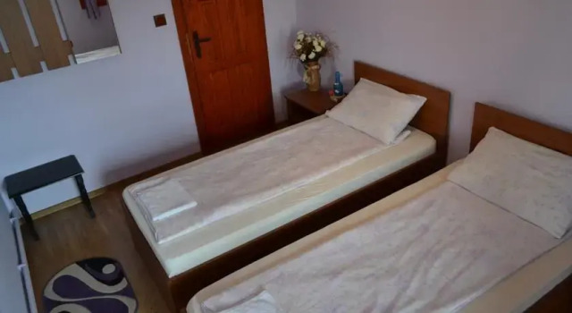Pensiunea Adela, Rezervovat Hotel Hotely v Hunedoara s parkováním, Parkování