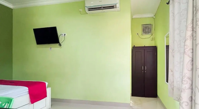 RedDoorz Syariah Near SMA N 6 Palembang