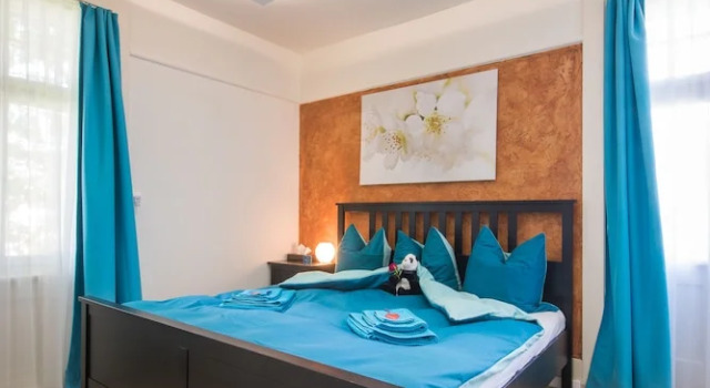 Двухместная вилла Deluxe с балконом и с видом на сад Max Aviation Villa & Apartments