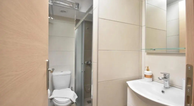 Двухместный номер Economy A&J Apartments or Rooms athens airport