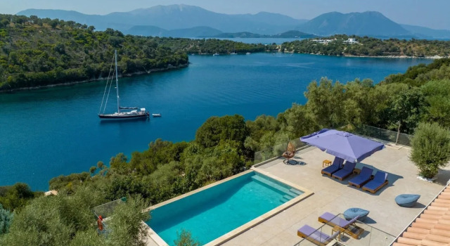 Вилла Villa Chriselia - 3 Bedrooms With Sea Access