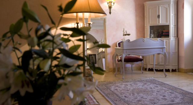 Коттедж с 4 комнатами Amaryllis Boutique Guest House