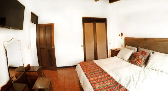 Семейная вилла с 4 комнатами Villa Santa Ana Guatemala