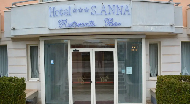 Hotel Sant'Anna, Book Hotel Hoteller i Gargano med parkering, Parkering