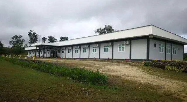 Marina Hotel, Prenota Hotel Noro Western Province